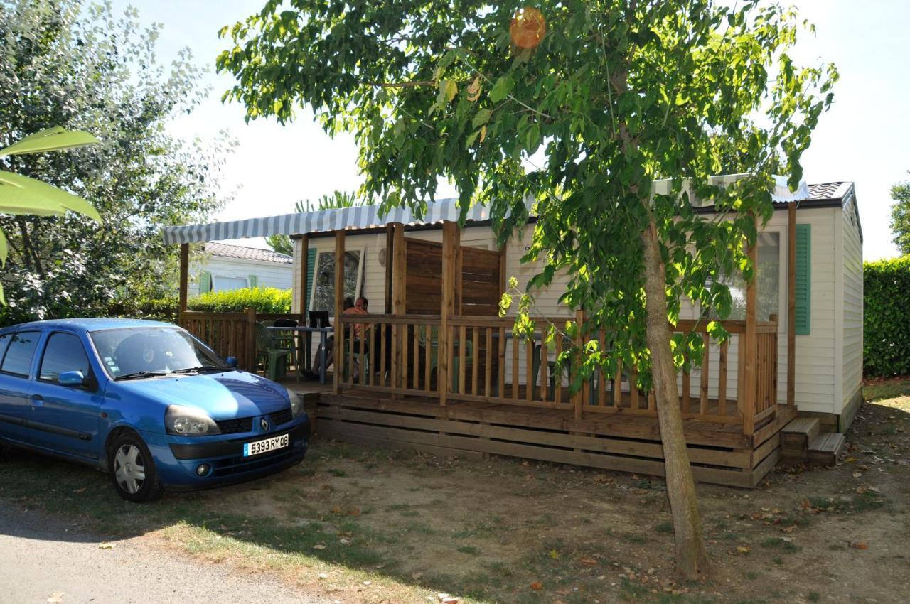 Camping Le Beaulieu Пюійборо Екстер'єр фото
